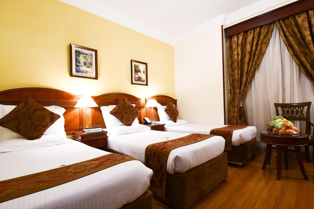 Отель Al Ansar Golden Tulip Медина Экстерьер фото