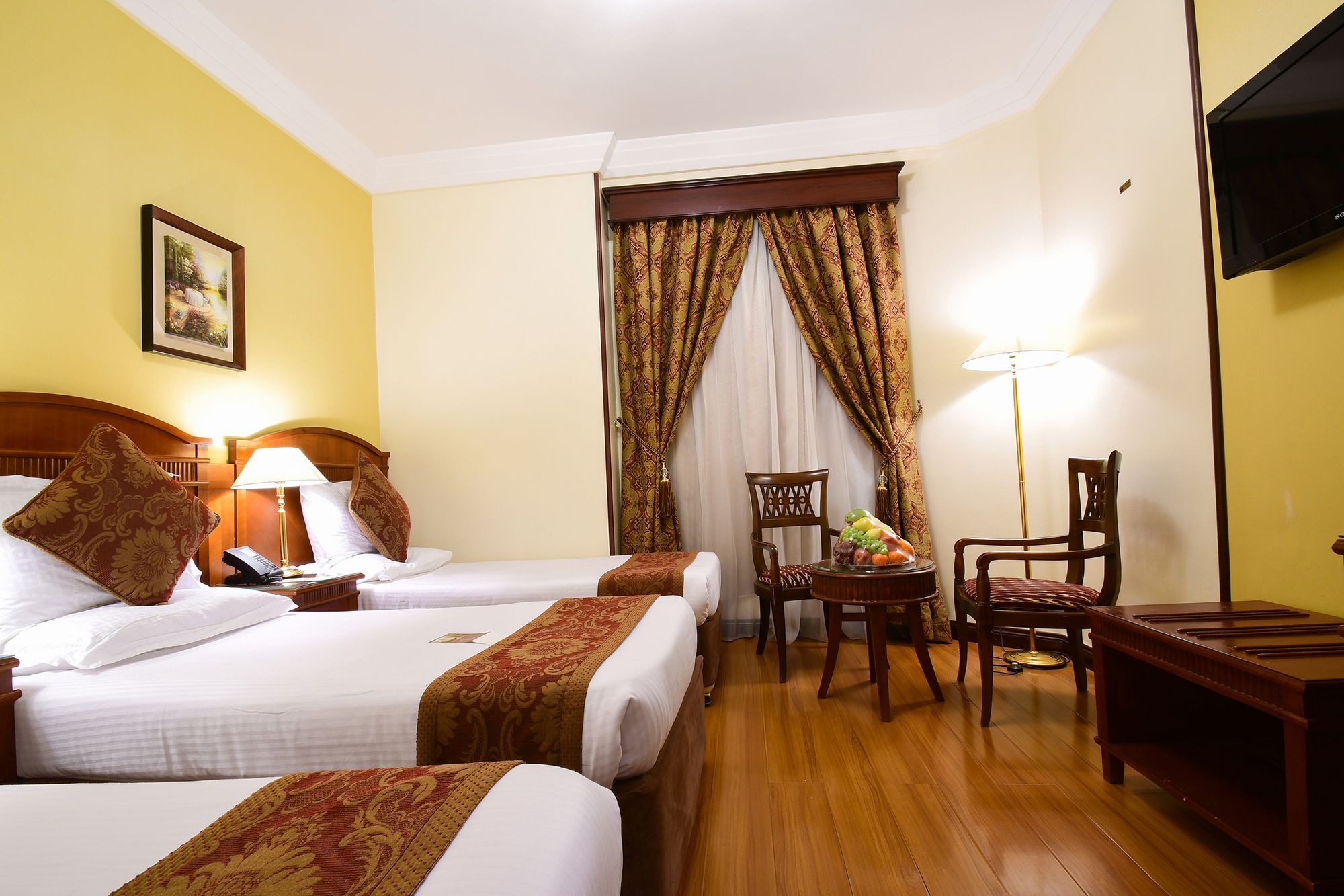 Отель Al Ansar Golden Tulip Медина Экстерьер фото