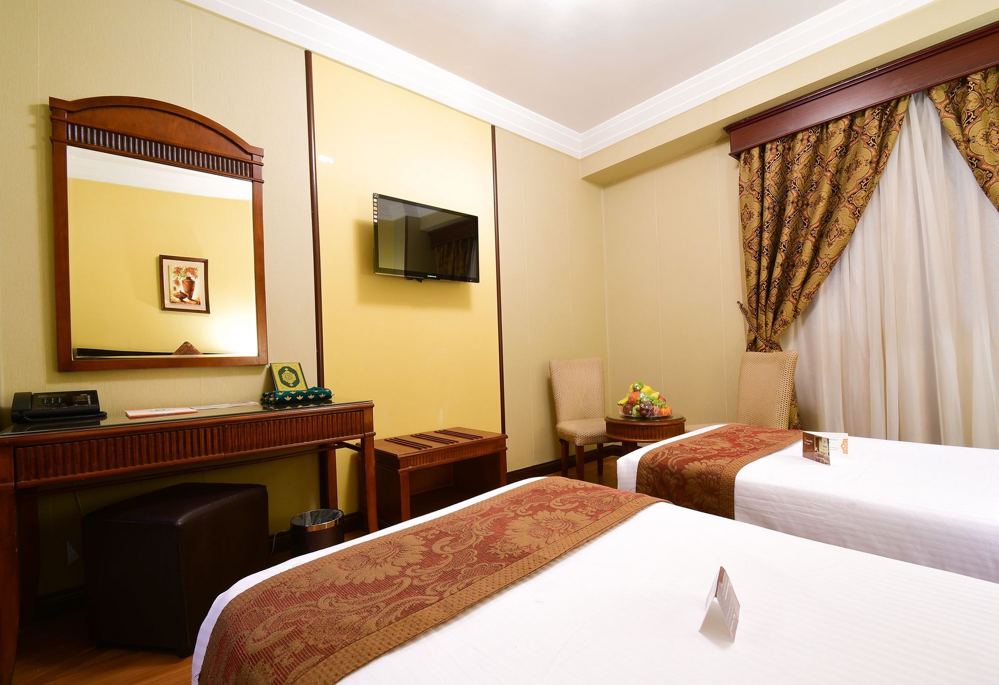 Отель Al Ansar Golden Tulip Медина Экстерьер фото