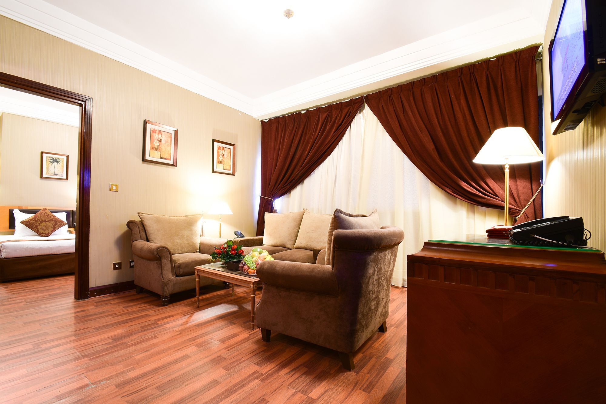 Отель Al Ansar Golden Tulip Медина Экстерьер фото