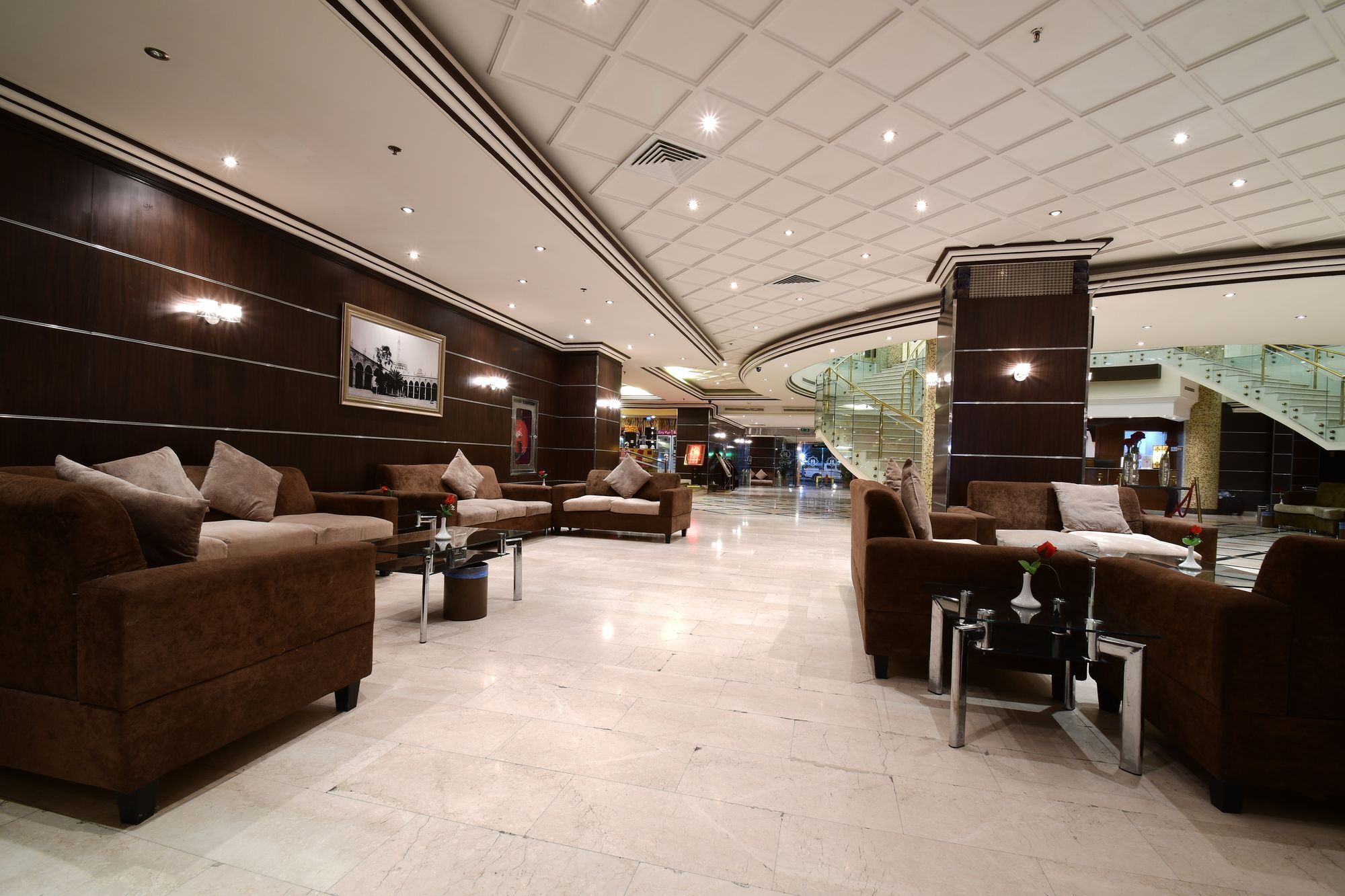 Отель Al Ansar Golden Tulip Медина Экстерьер фото